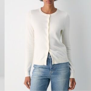 Aritzia Sunday best cardigan - size small/white